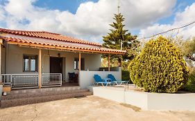 Makarounis Athanasios Traditional Apartments(Ξενώνας)